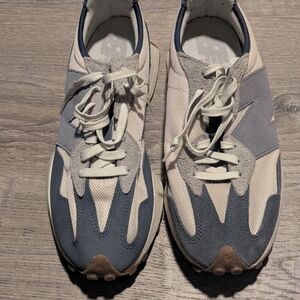 Stylish Men's  New Balance Sneakers in Blue and White And Grey